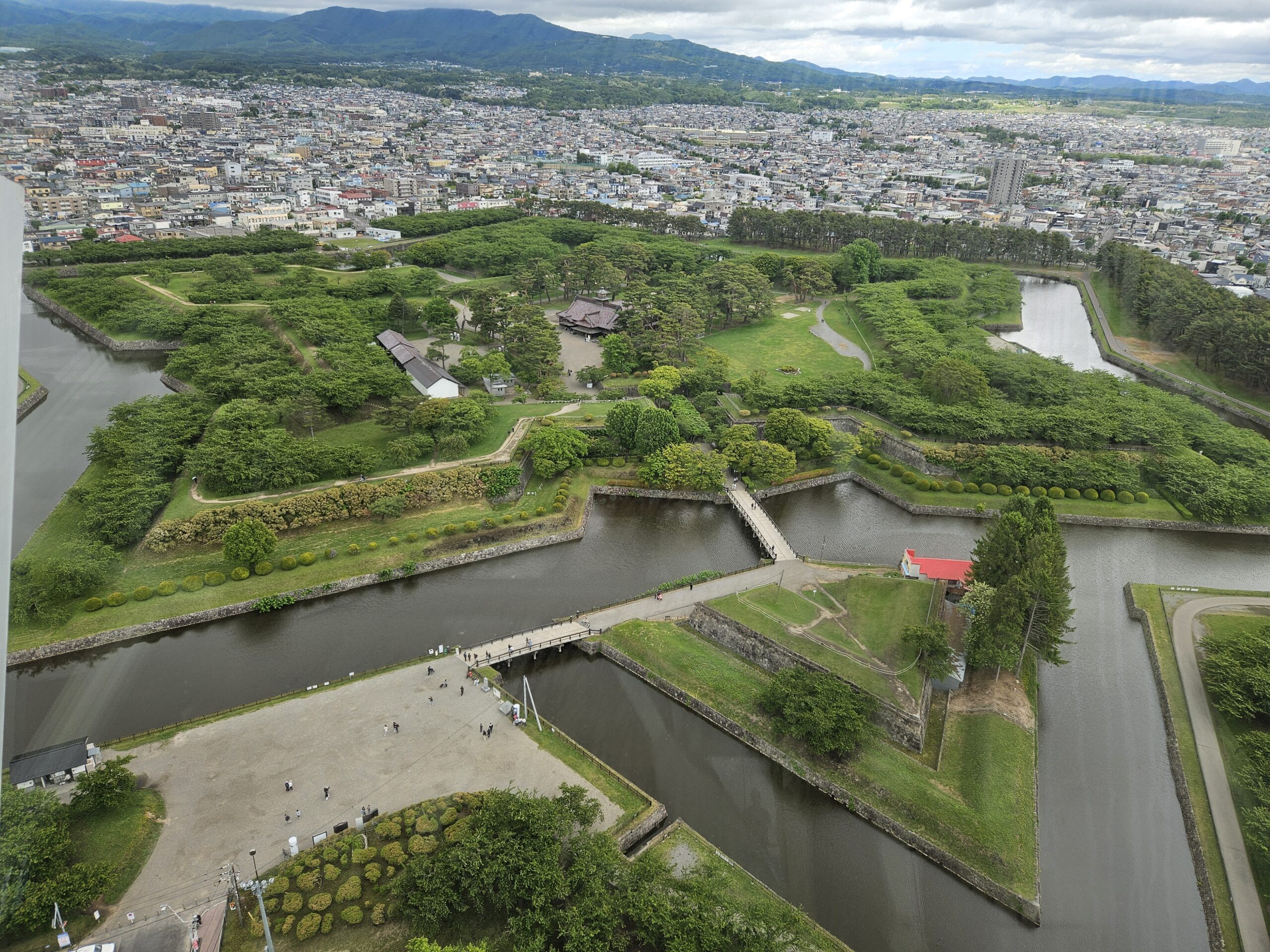 上空から望む五稜郭の星形