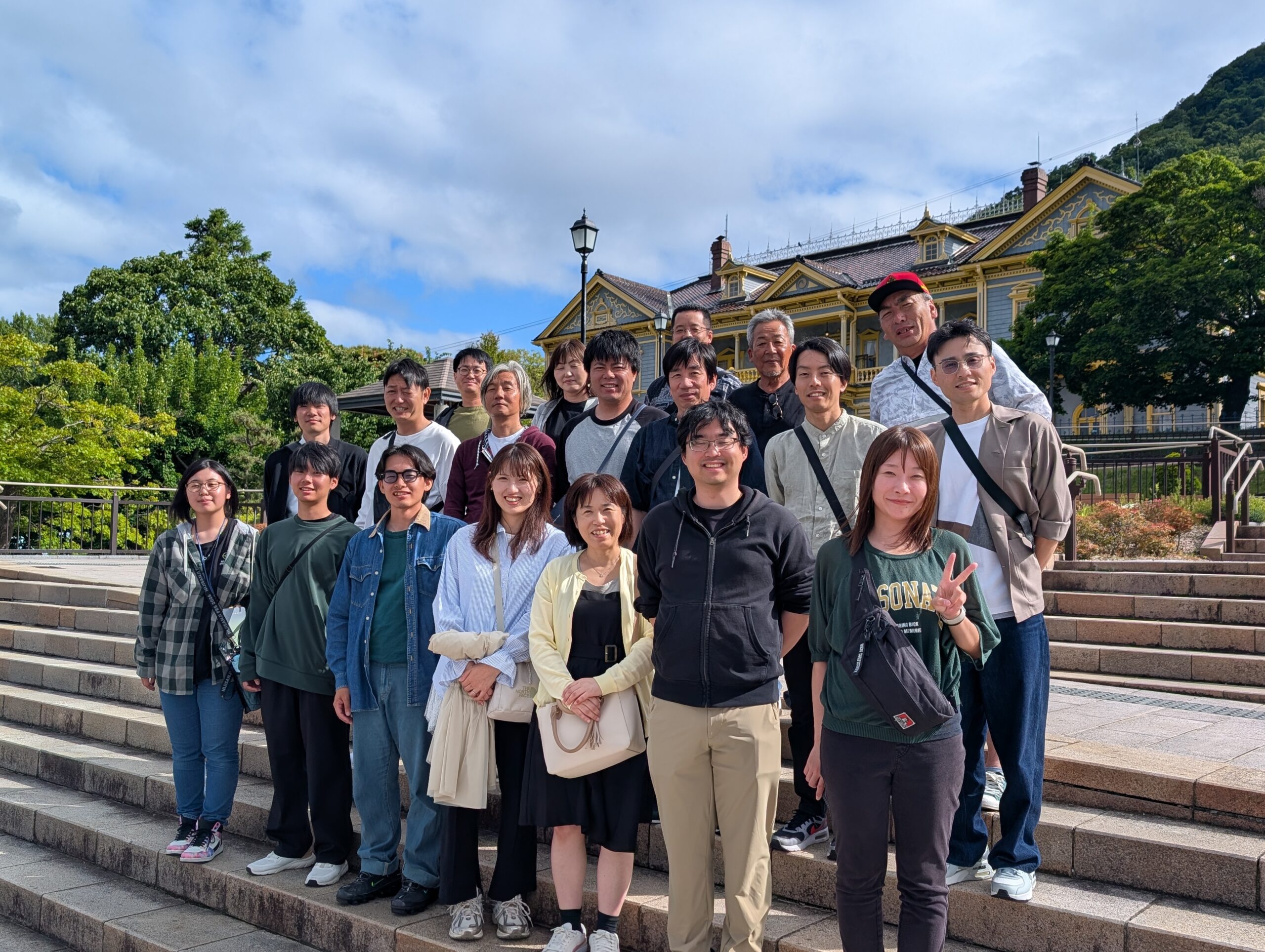 旅を締めくくる社員一同